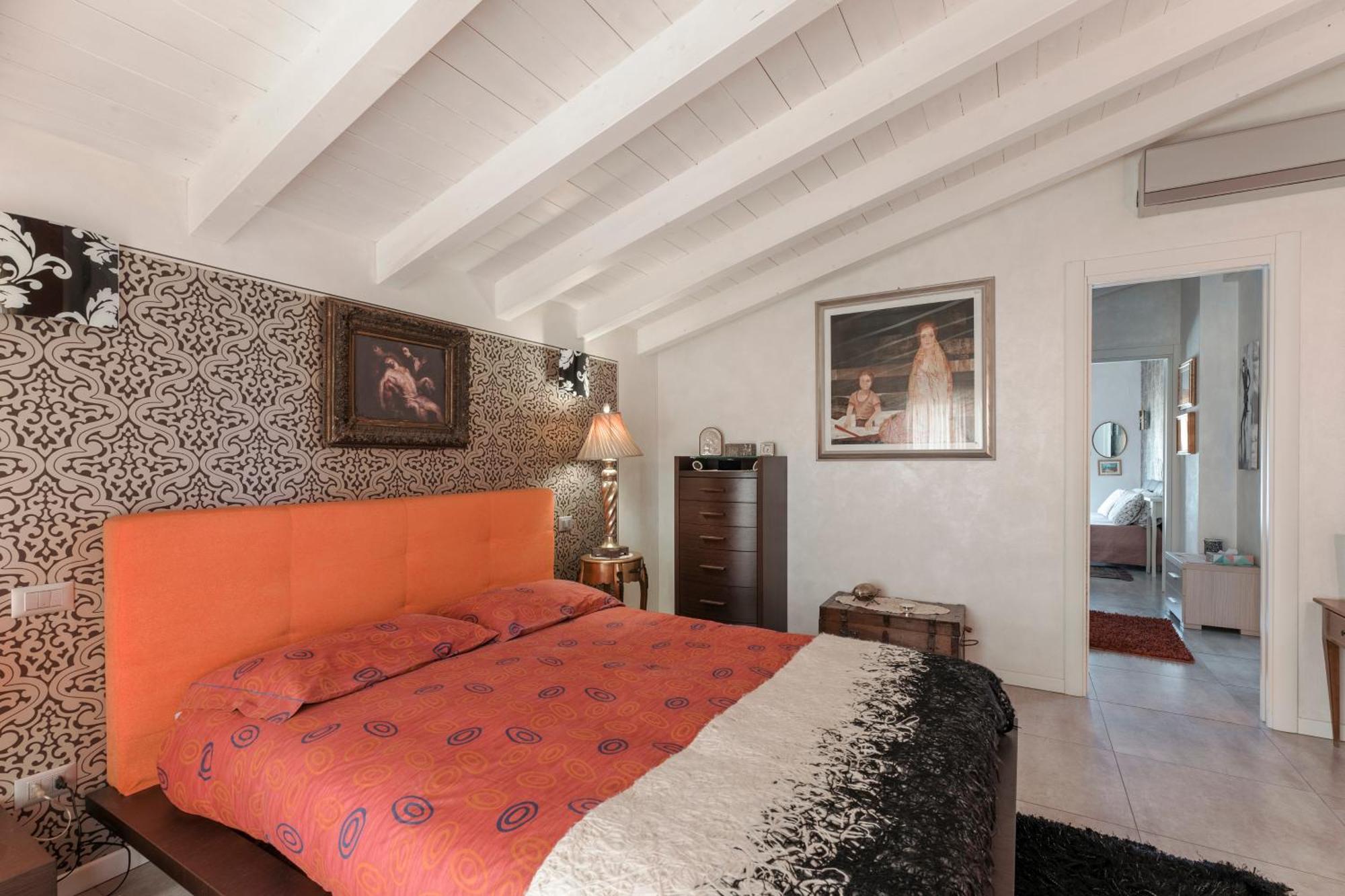Matteotti Apartments Desenzano del Garda Bagian luar foto